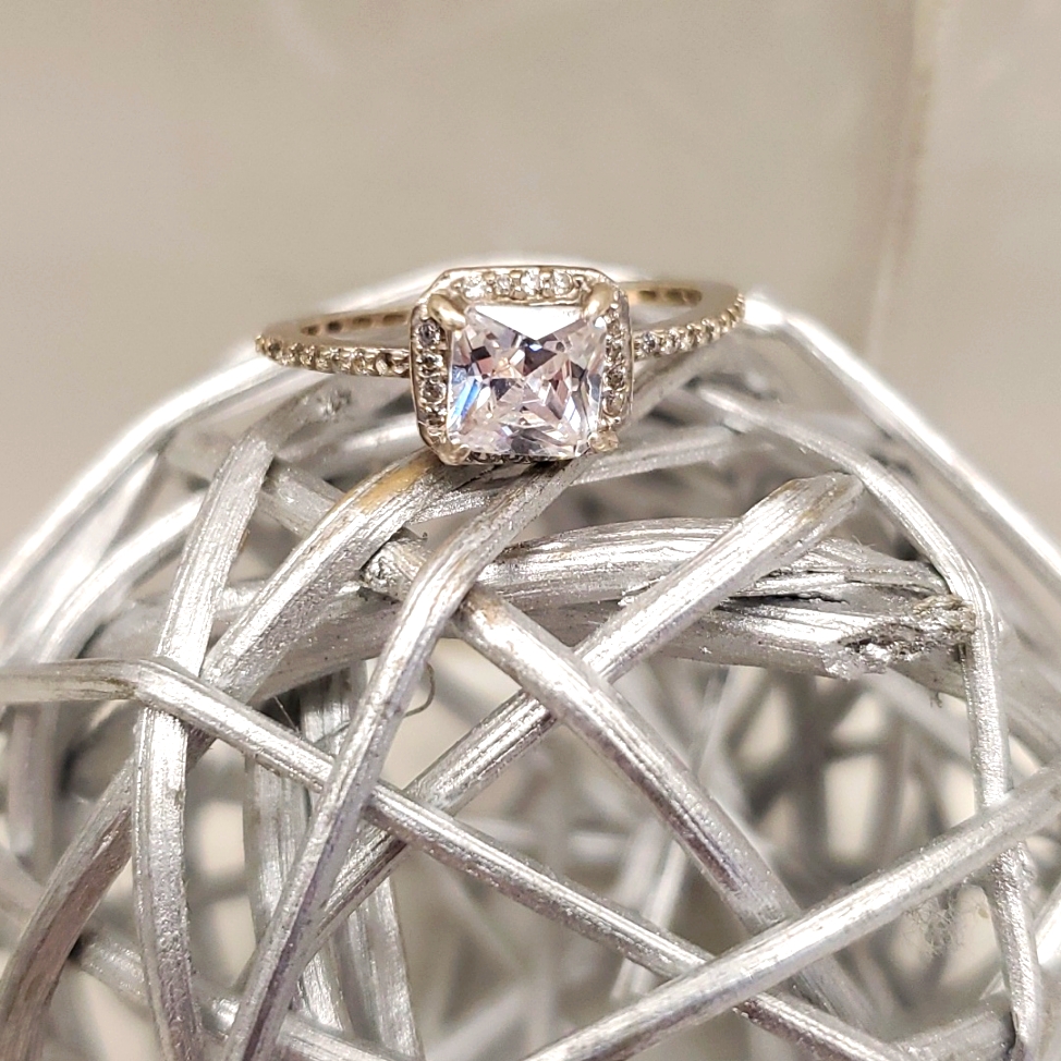 5/$20 Beautiful Ring